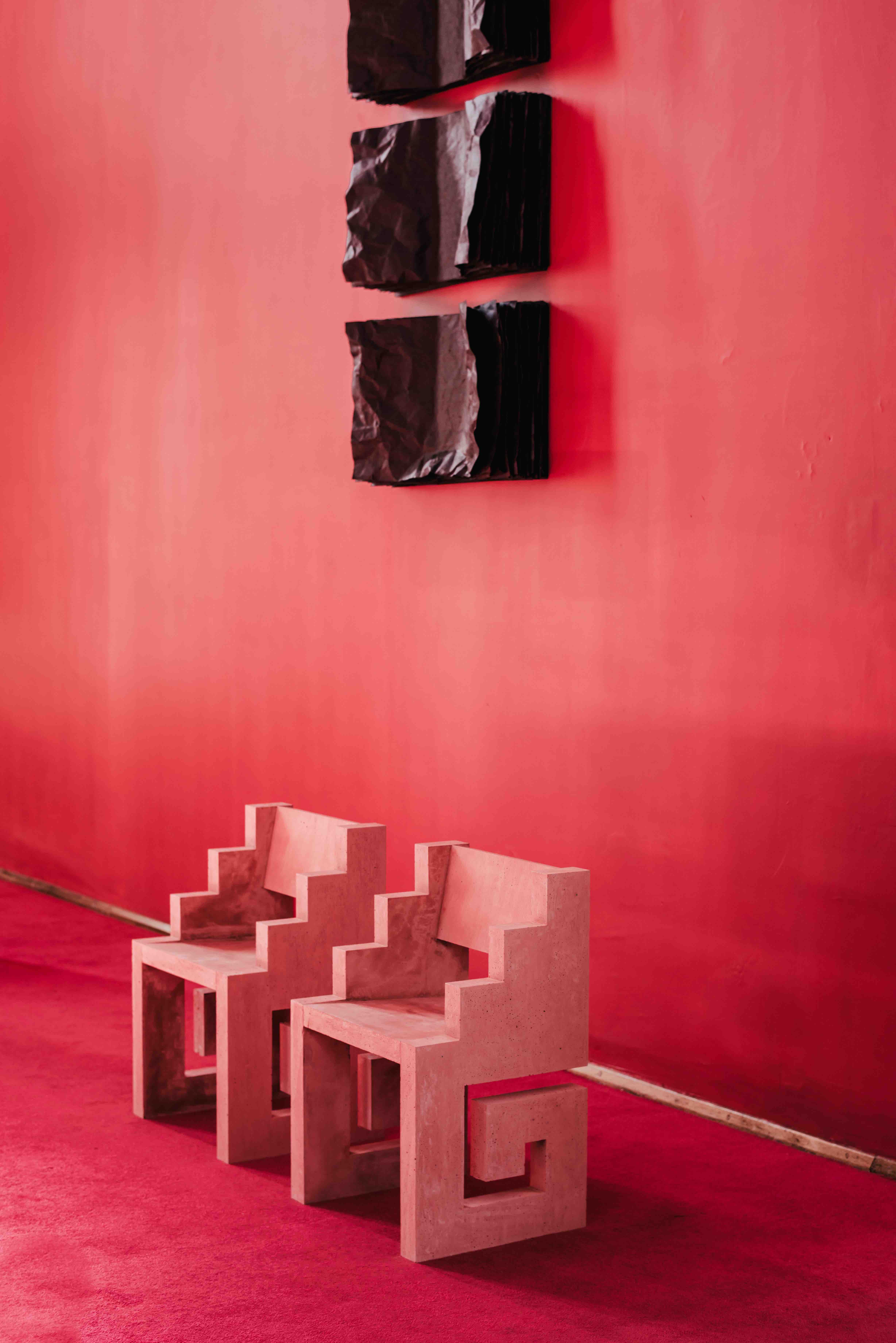 Silla Mitla | 2019 | Concreto rojo | 45 x 54 x 80 CM 