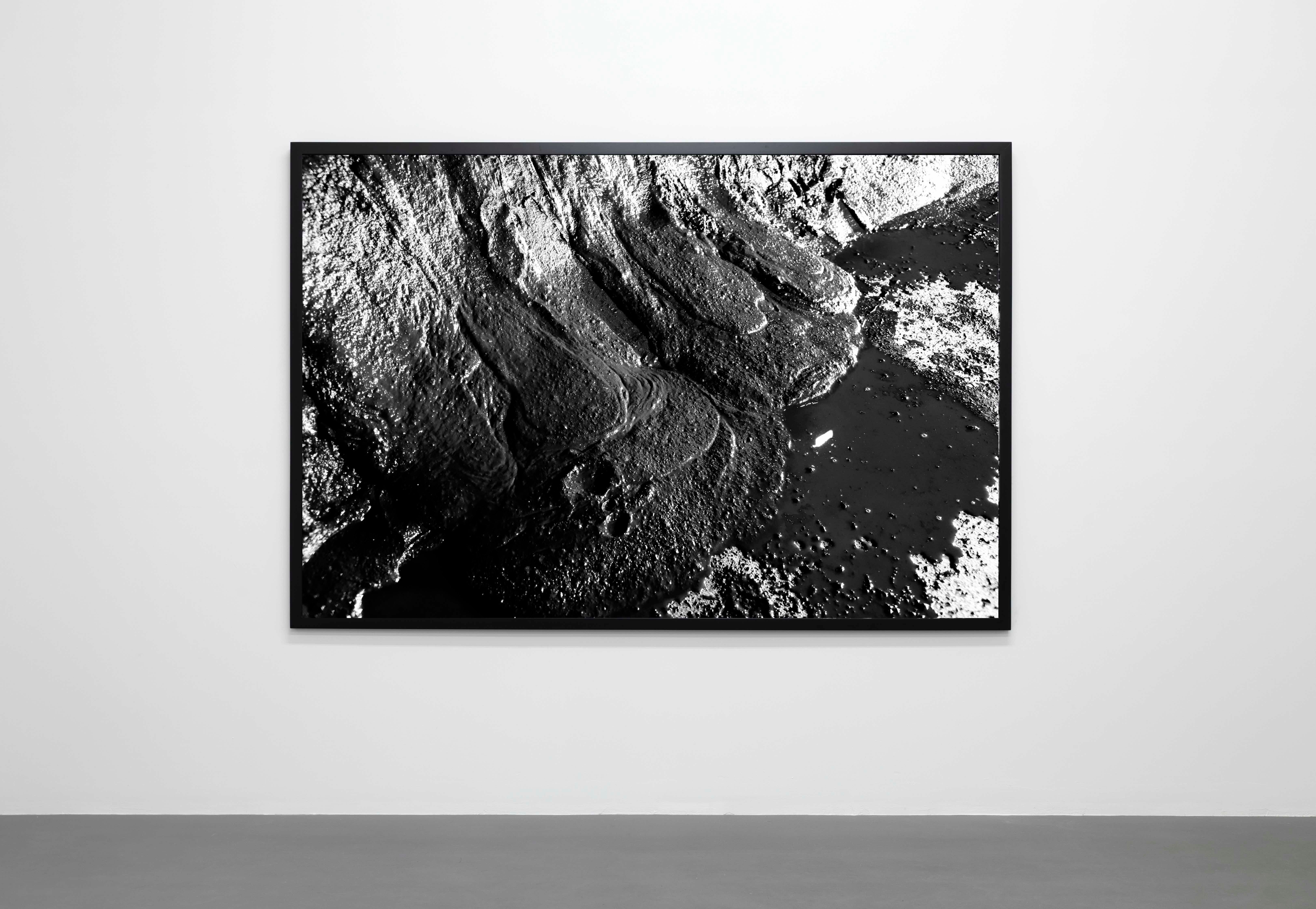 Santiago Sierra, LOS EMBARRADOS, 2022.