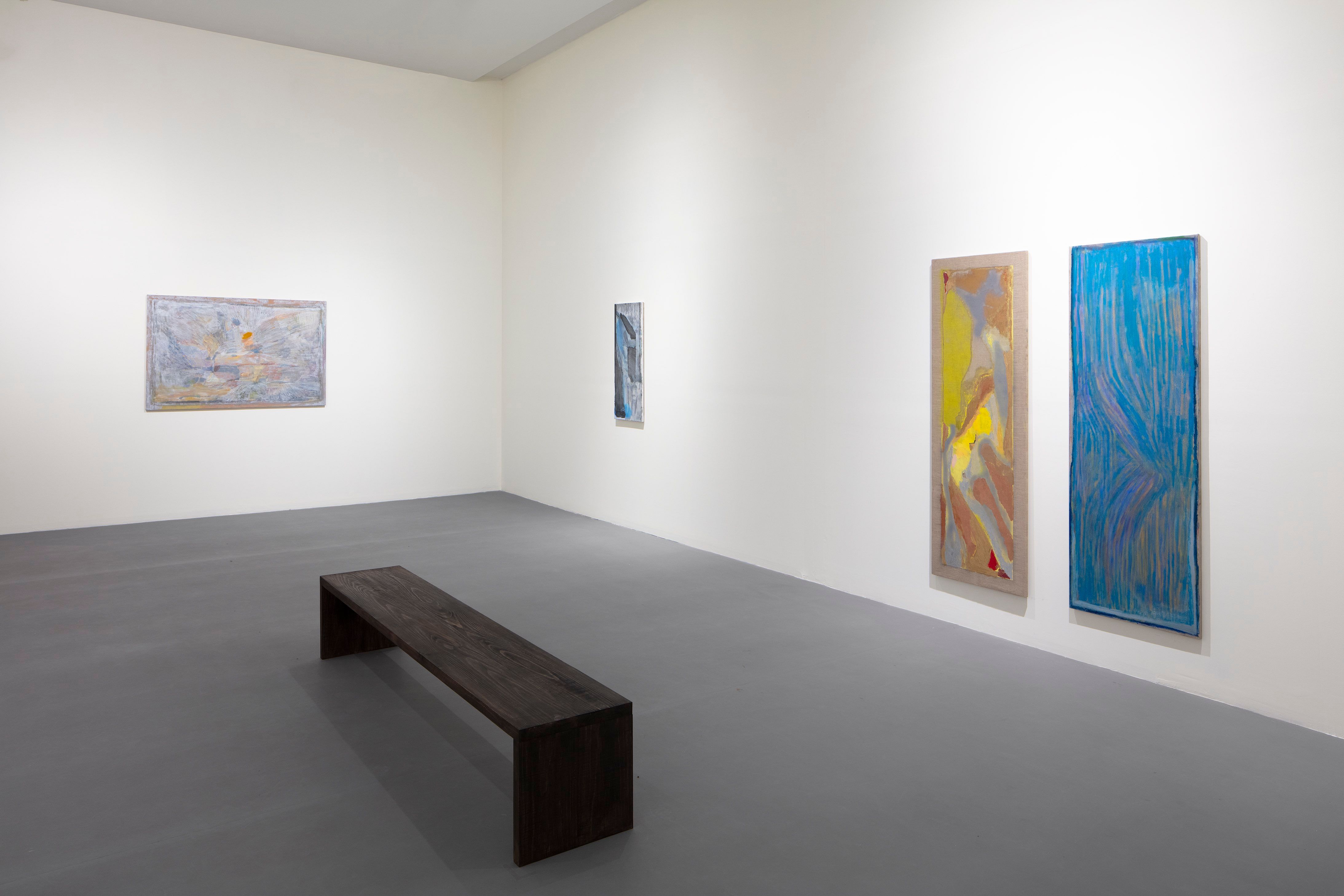 Varda Caivano, "Luz de luna", 2024. Vista de exposición en Labor.