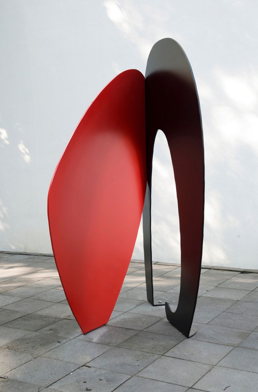 Sin titulo (Pareja) | Lacquered Aluminum | 183.5 x 117.5 x 108 cm | 2016