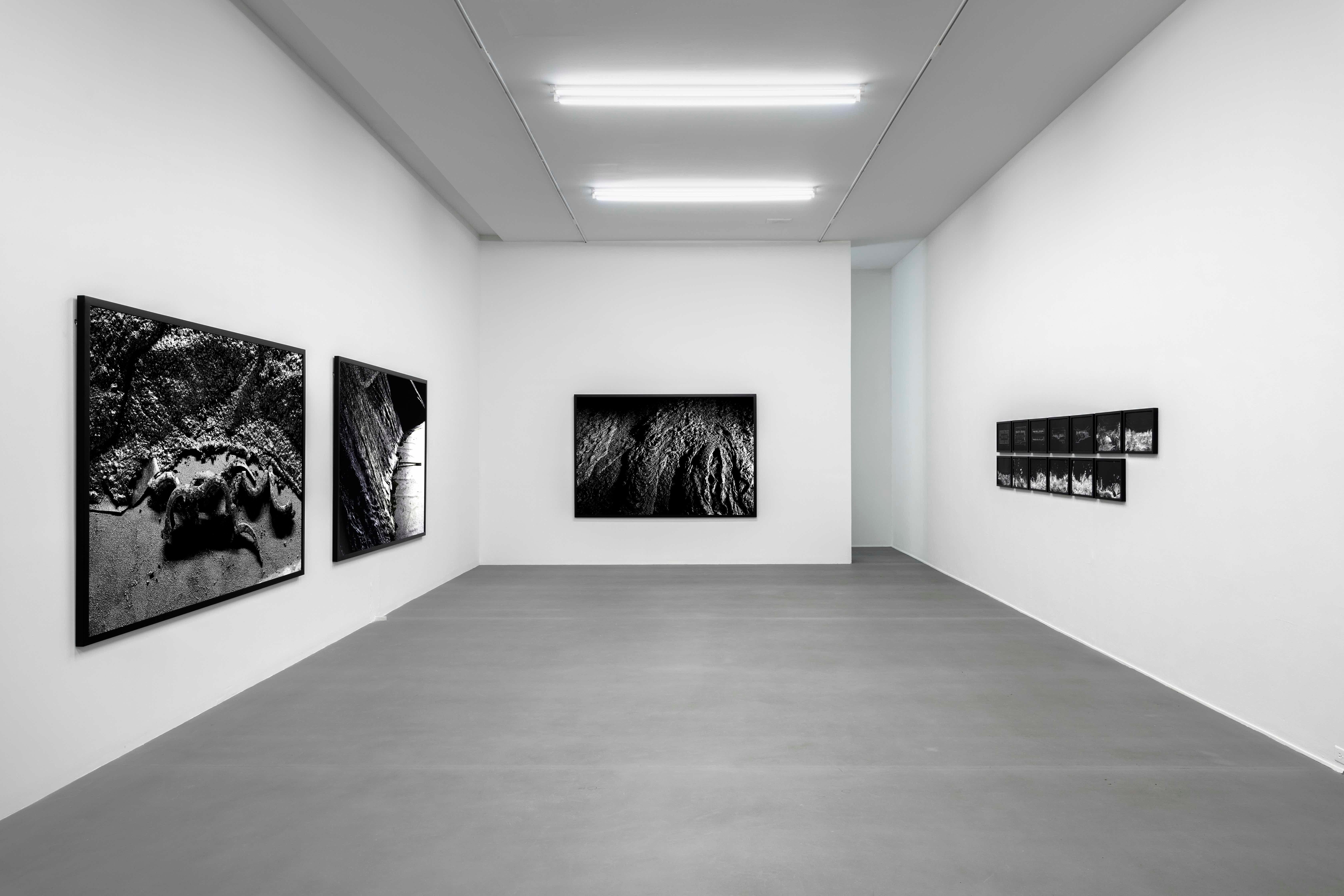 Santiago Sierra, LOS EMBARRADOS, 2024. Labor, Ciudad de México.