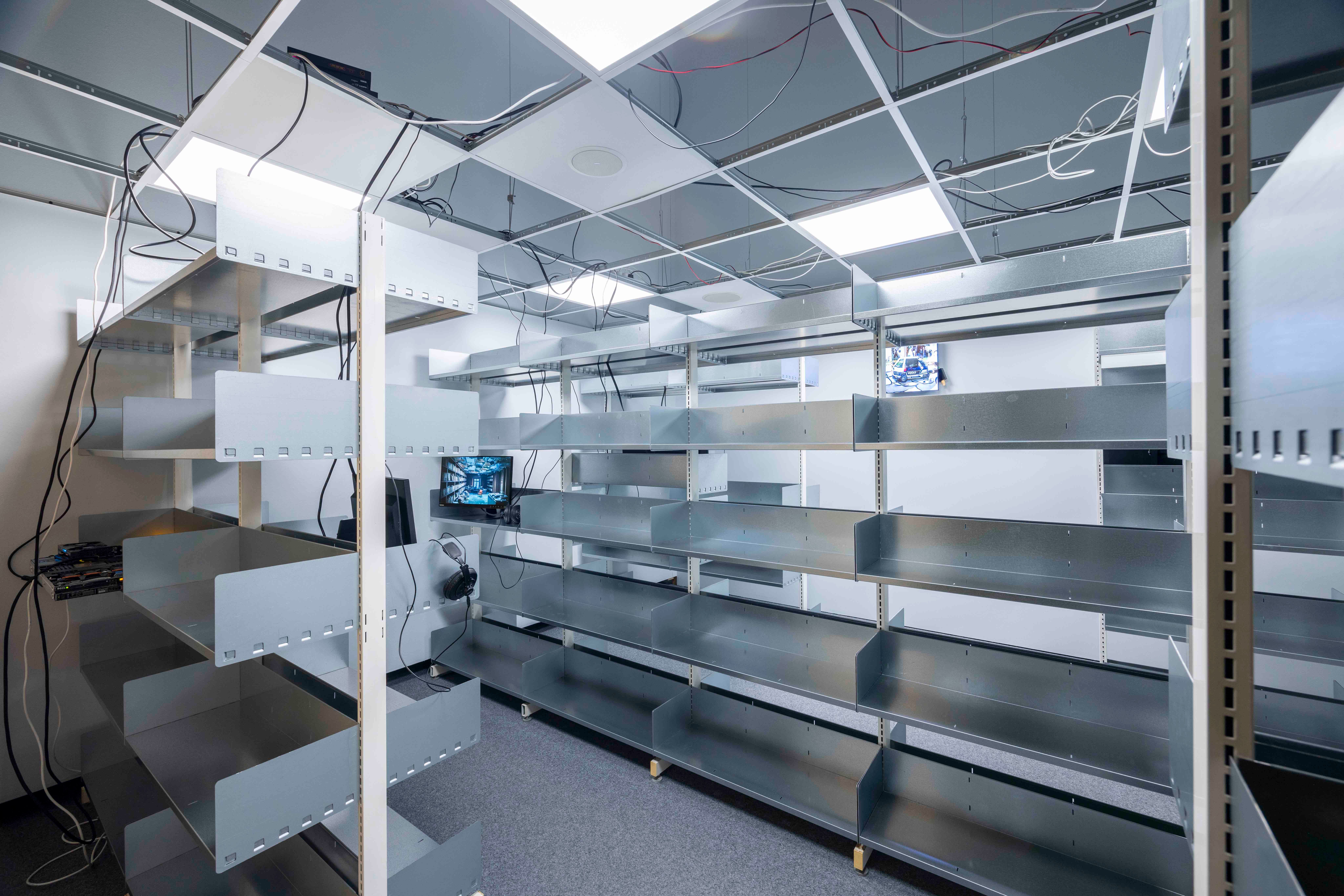 "open stacks" (2023). 