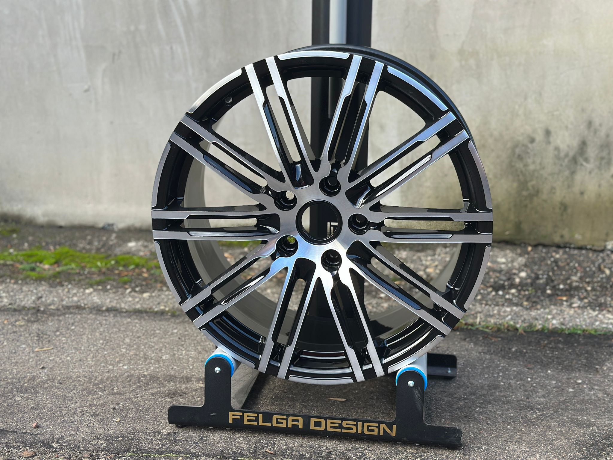 Porsche 21 obróbka cnc i klar