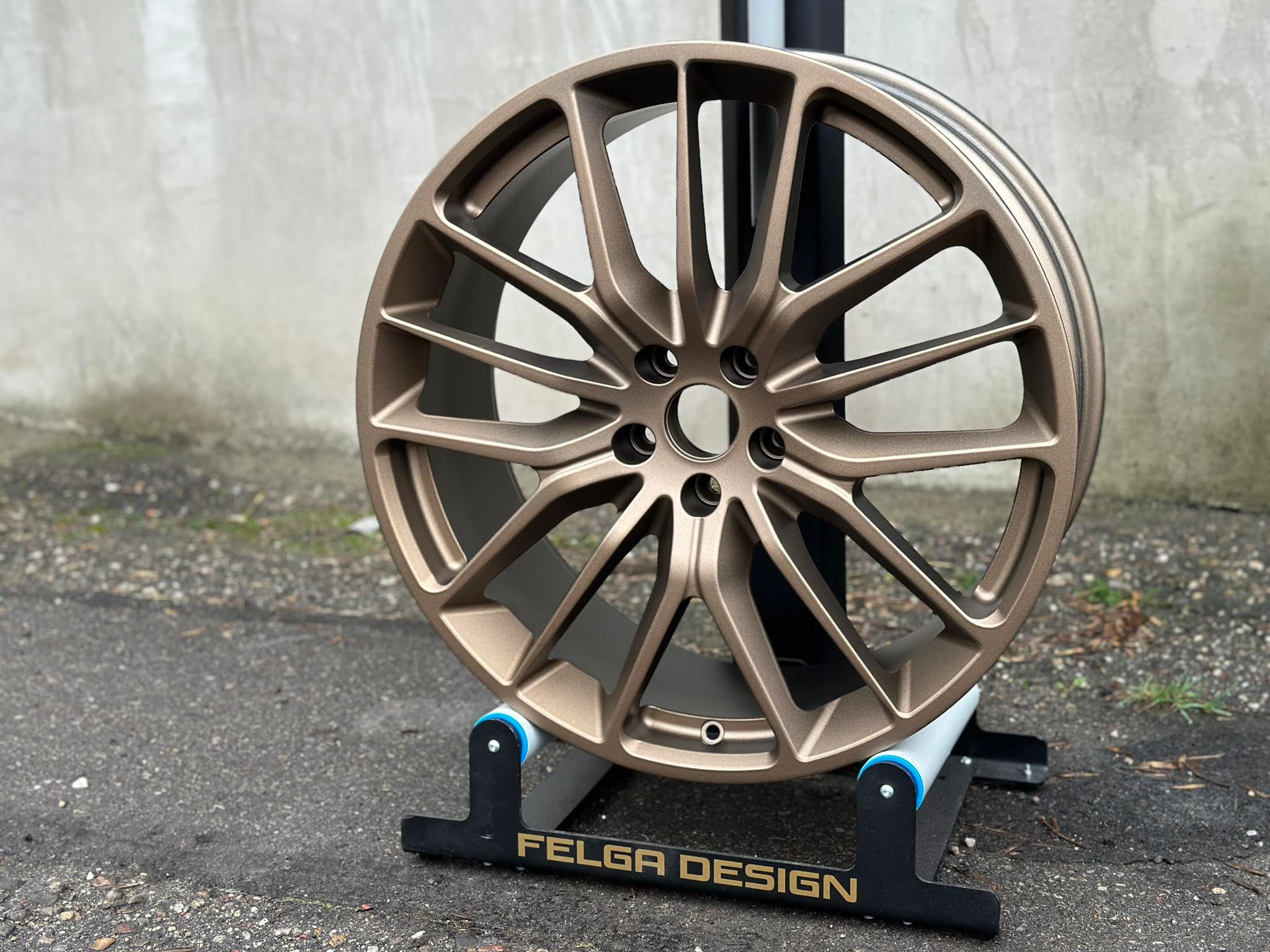 Bronze Maserati 23" | Felga Design Zabrze