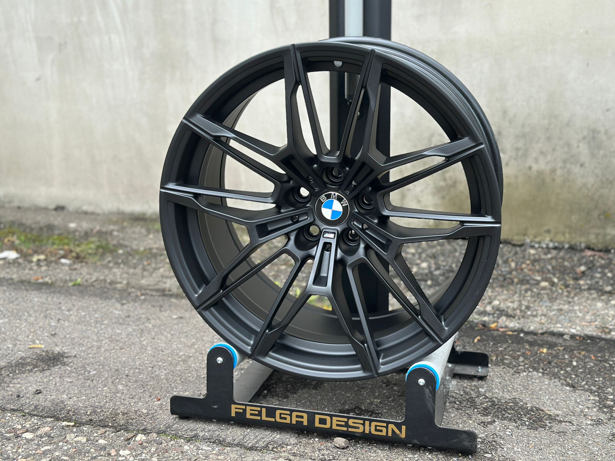 Felga pomalowana na kolor "Czarna Satyna" | Felga Design Zabrze