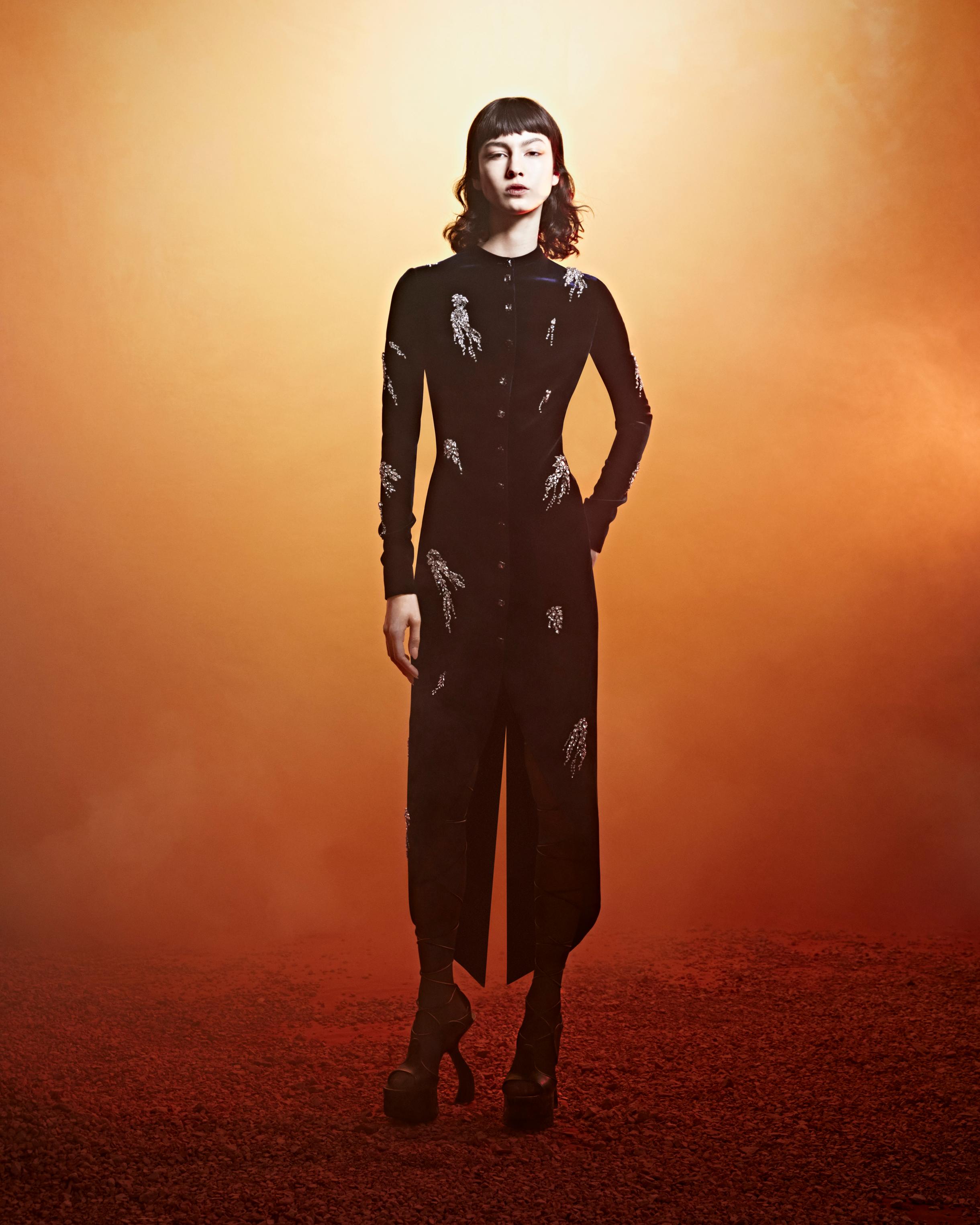 Abstract Two Pre-Fall 23, LOOK 7, undefined view.