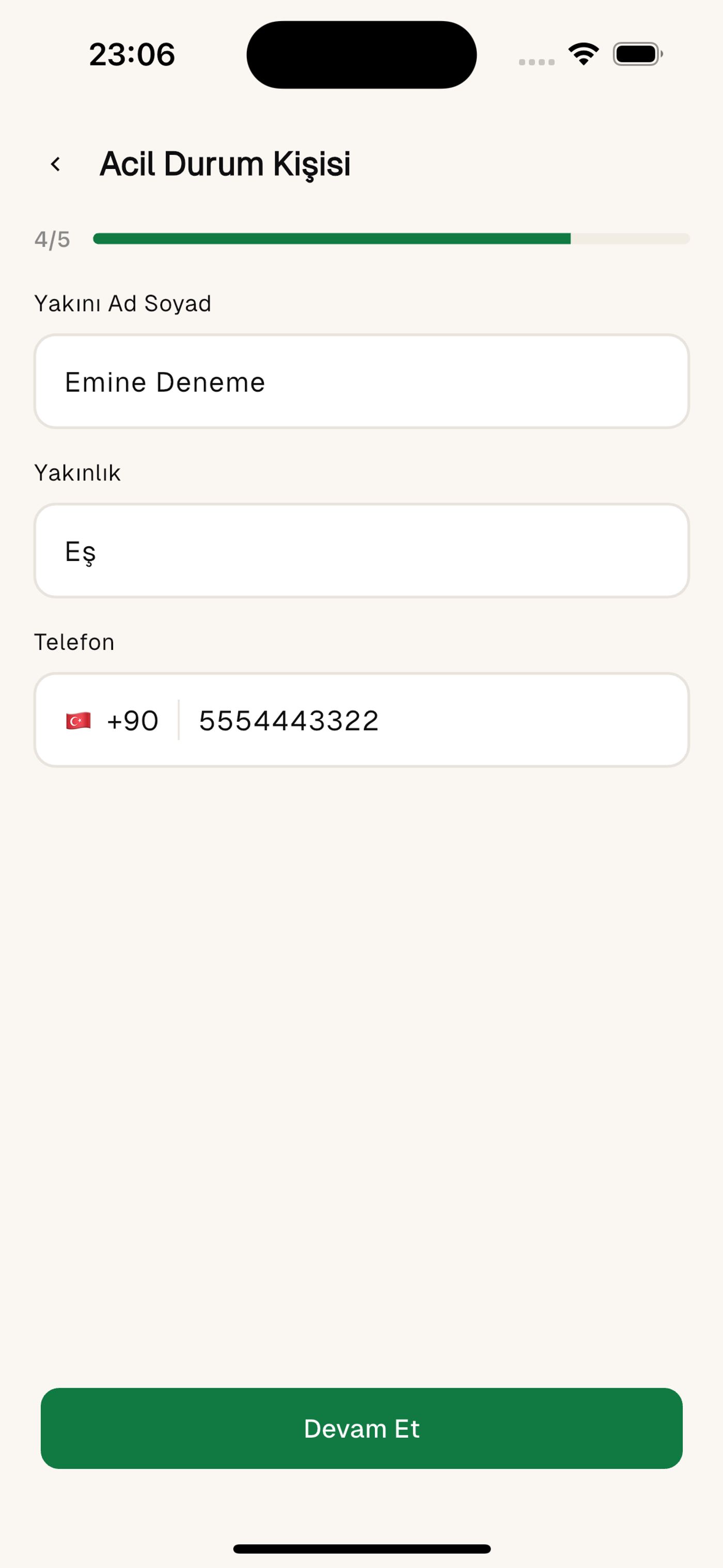 Adım 4: Acil durumda aranacak kişi, yakınlığı ve telefonu.