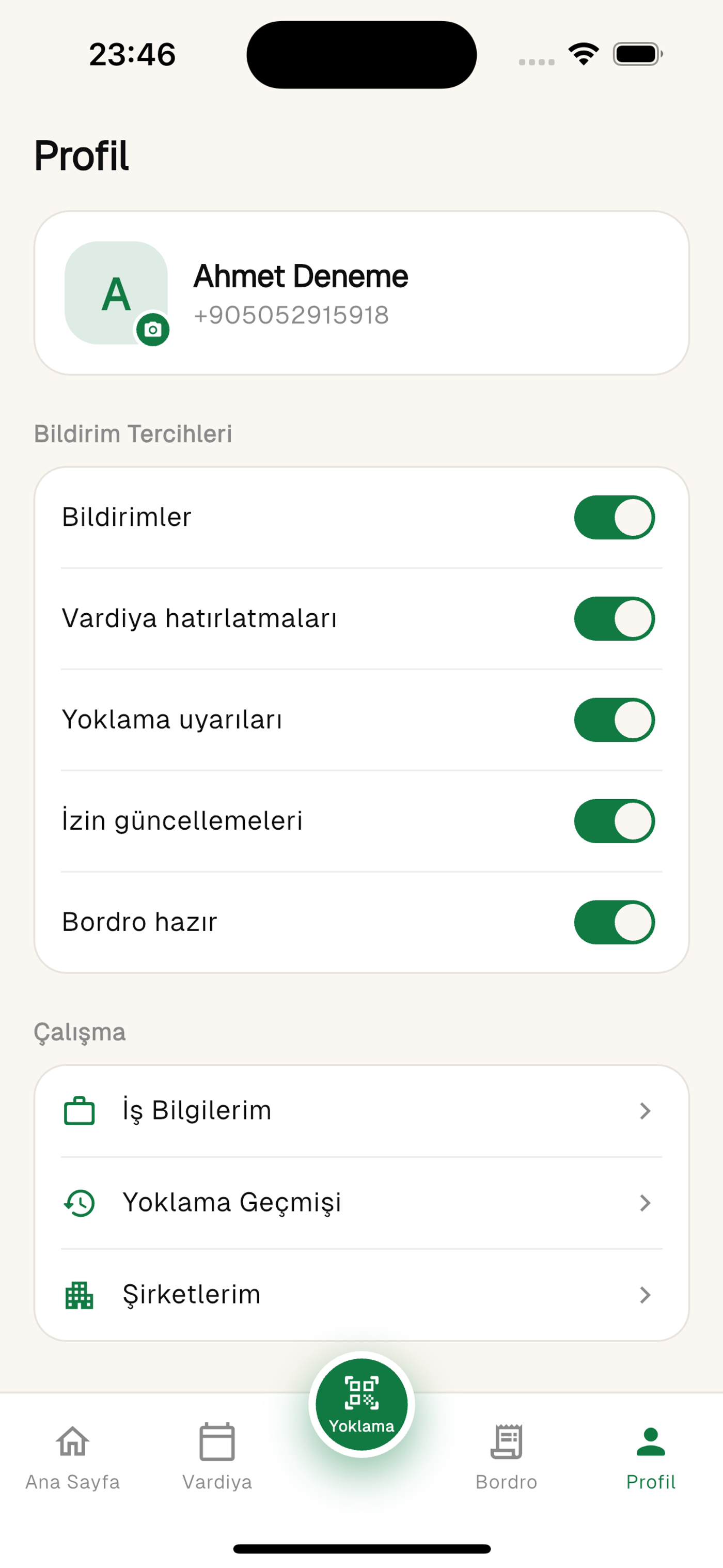 Profil: bildirim tercihleri (açma/kapama) ve "Çalışma" menüsü.