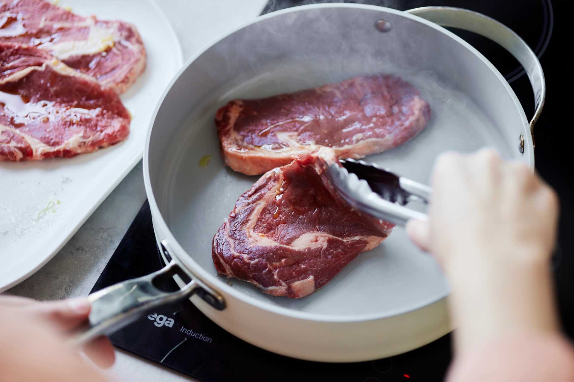 Classic Steak Burgers with Rosemary Chips