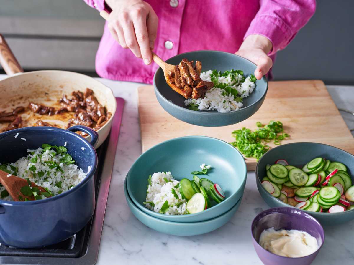 Sticky Beef Rice Bowl