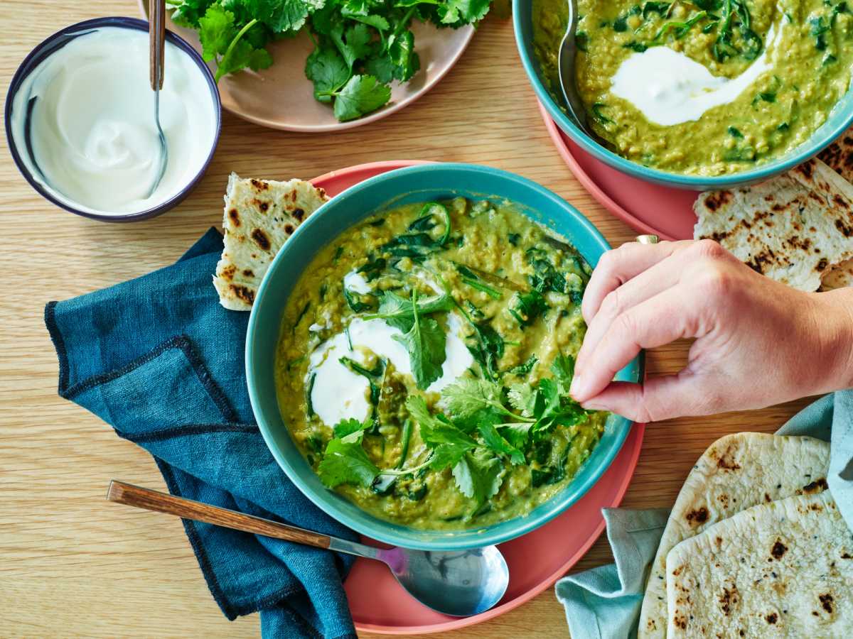 One-Pot Spinach and Yoghurt Dahl