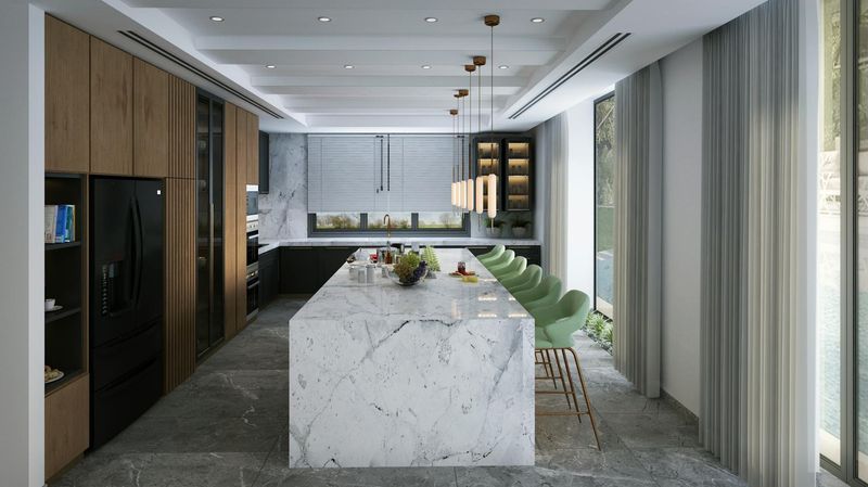 Kitchen remodel with island and modern finishes in Fort Lauderdale