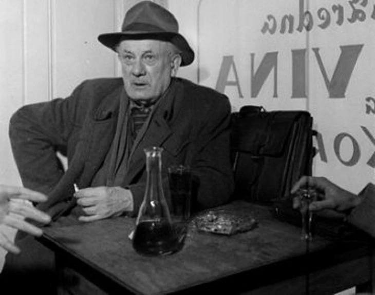 Tinov kozmopolitski kaos