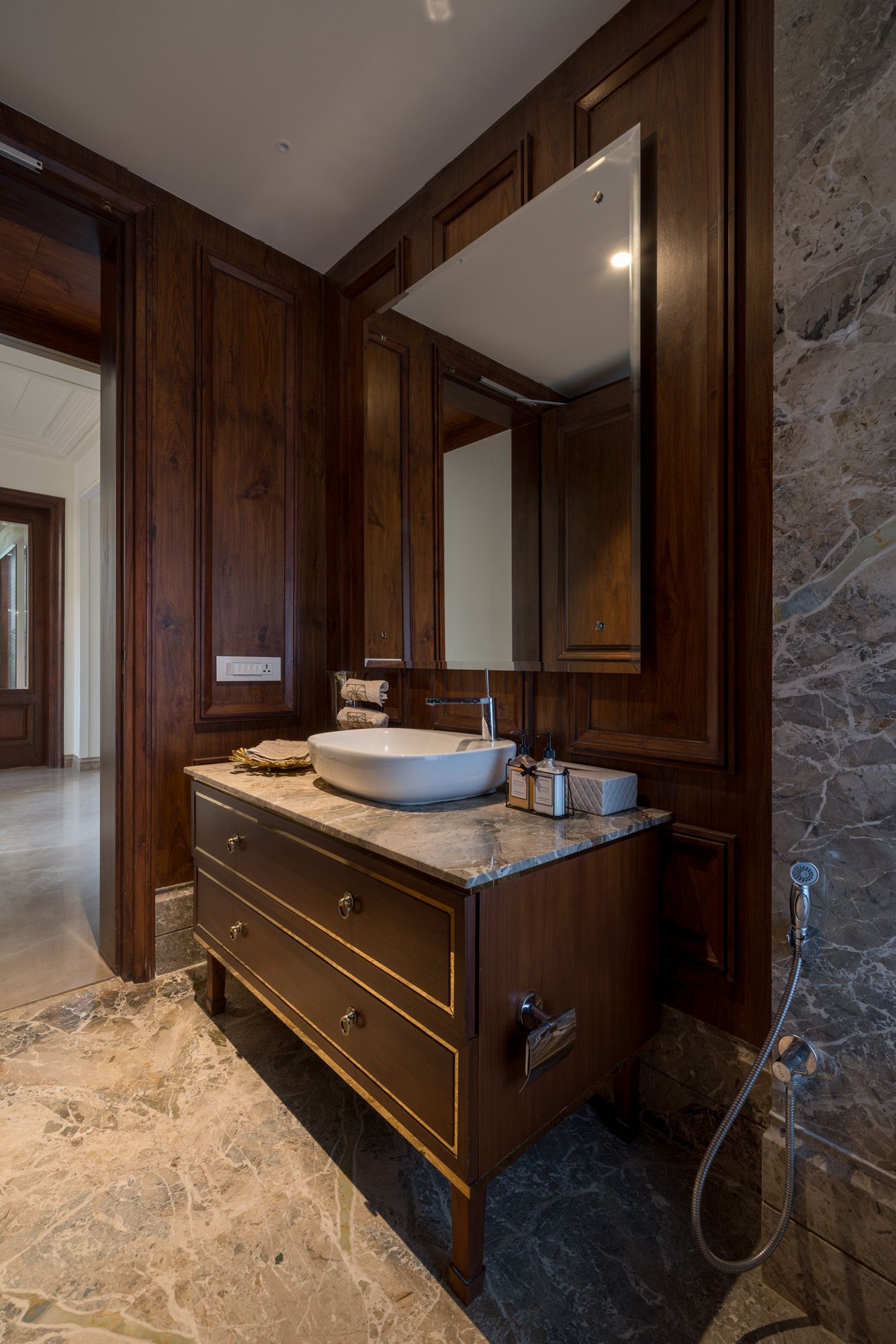 House 63 gallery image 9