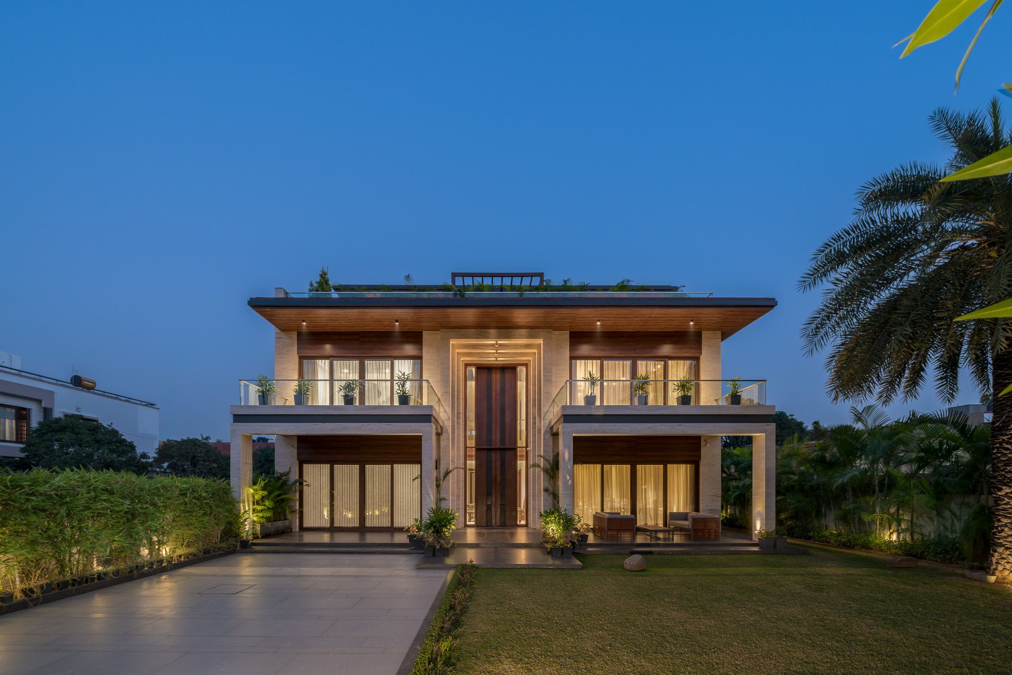 House 150 gallery image 2