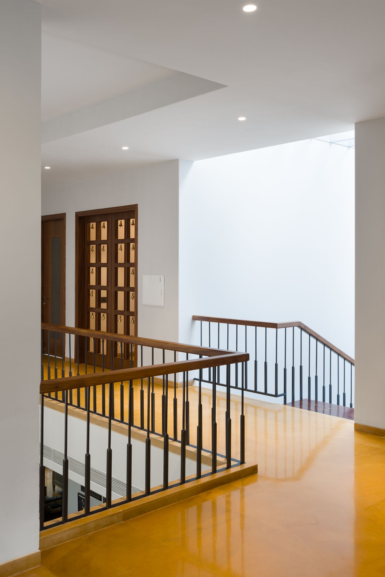 HOUSE 239 gallery image 5