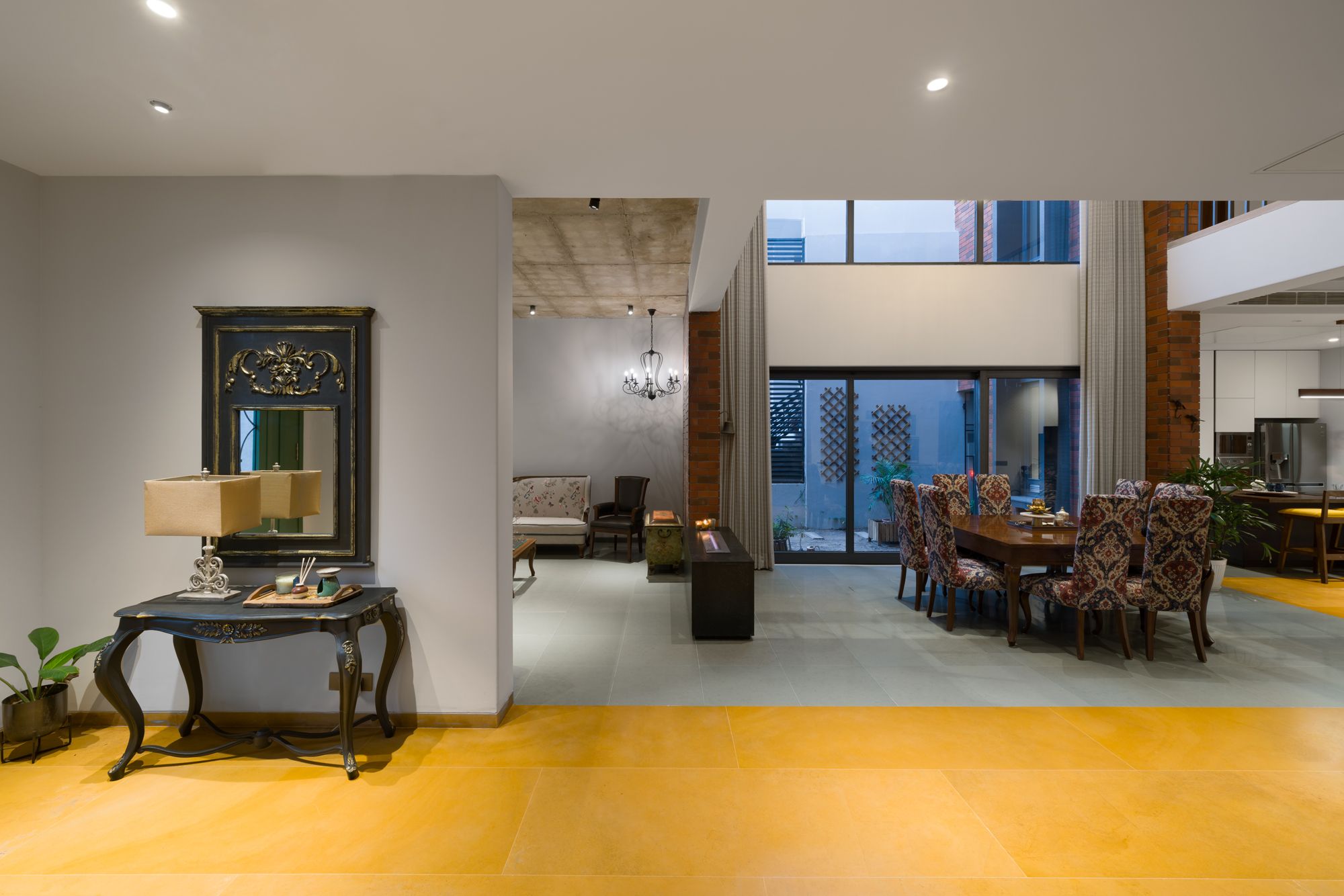 HOUSE 239 gallery image 2