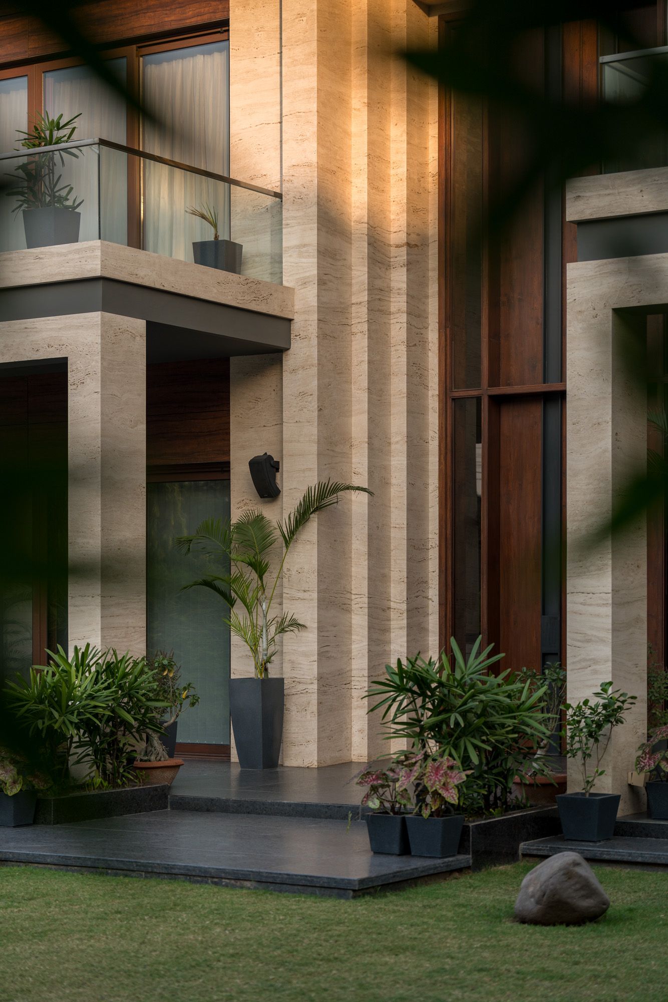 House 150 gallery image 3