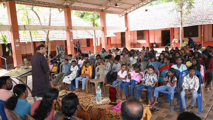 Two-Day Mangalam Kali Workshop and Notebook Distribution Held at Kalichanadukkam
