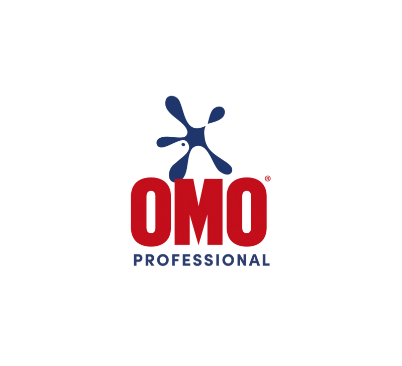 OMO-logo med markante røde bogstaver og et dynamisk sprøjtdesign i blåt og grønt