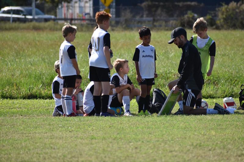 FERNANDO CALDERÓN: «El fútbol base tiene como meta principal el desarrollo de los jugadores»