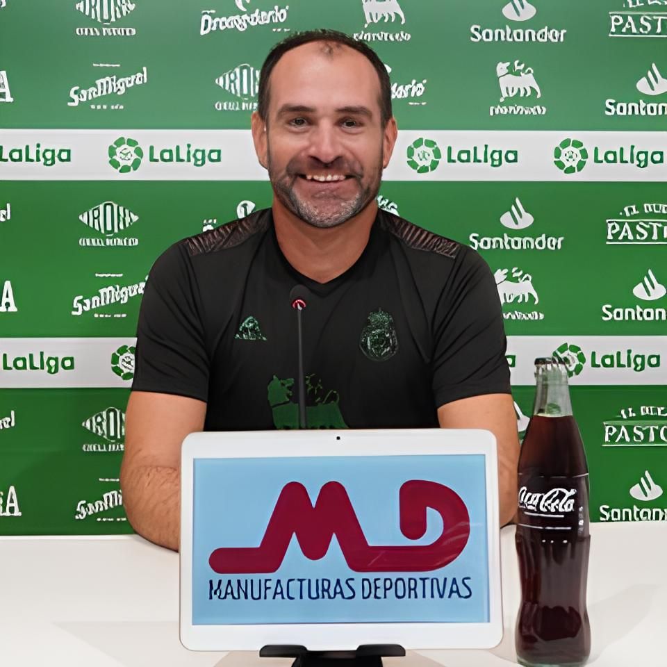 EZEQUIEL LOZA: «La vida me ha hecho darme cuenta de que el largo plazo no existe, así que me centro en el día a día»