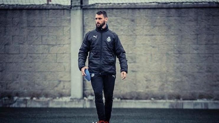 PABLO GARCÍA: «El entrenador en la base siempre es una figura importante para los niños»
