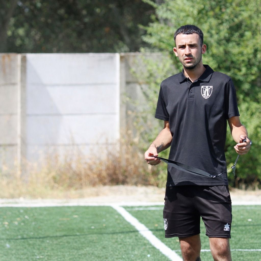 DAVID JESÚS : «El principal reto del fútbol femenino es aumentar la cantidad de jugadoras»