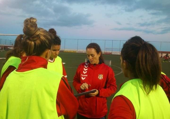 AINHOA MELÉNDEZ:»Cada día hay mejores entrenadores en las canteras de los equipos»