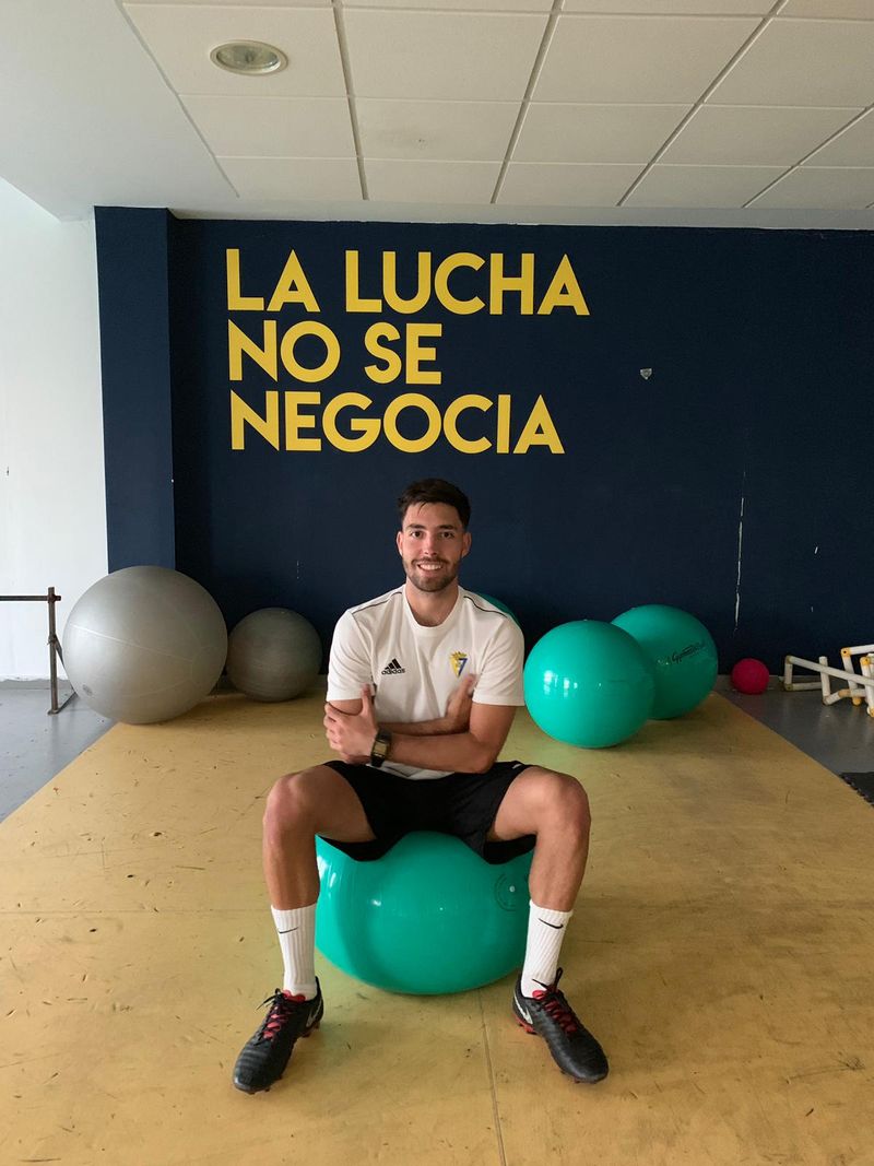 FRANCISCO VELA: «En el futbol base, es fundamental el desarrollo integral del jugador»