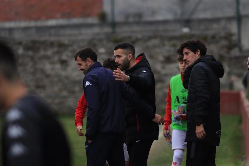 KIKE SANFIZ: «Apuesto por una metodología que ponga en el centro del proceso al jugador y sus posibilidades de interacción, que se base en la interdependencia y valore la incertidumbre»