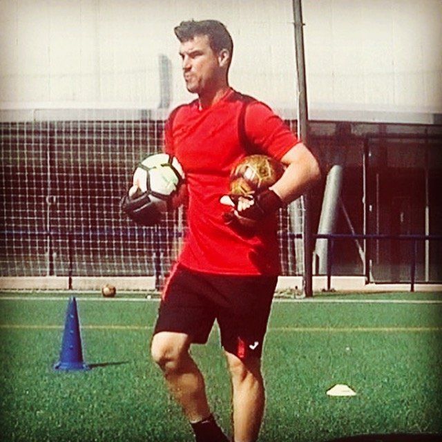 ENTREVISTA A ARKAITZ CRESPO : «Para mí la posición de portero es la clave del equipo»