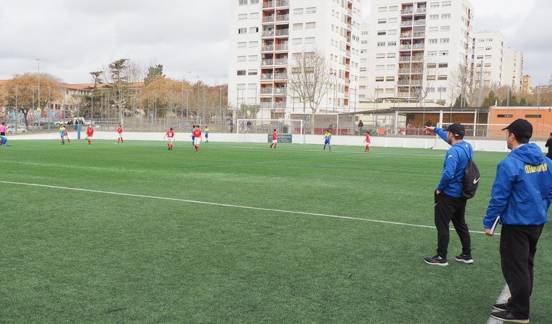 SANTI FLORES: «En la formación hay que cuidar al jugador/a como si fuera parte de tu vida»
