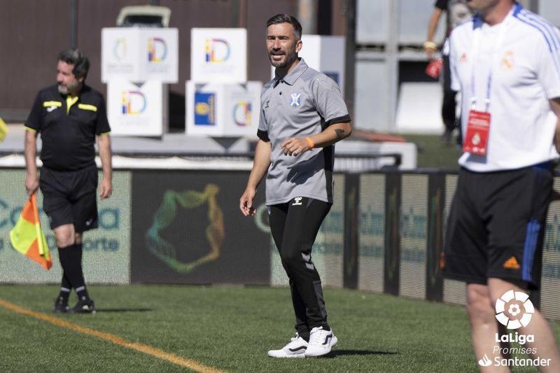 SERGIO REINOSO: «El entrenador tiene la obligación de indagar, leer, preguntar, formarse y cuestionar su trabajo para de esta manera seguir creciendo»