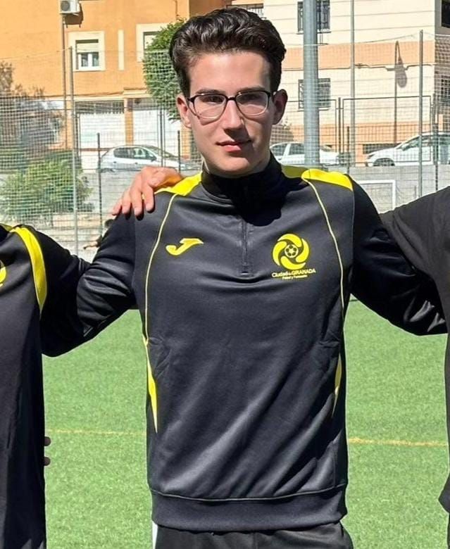 DAVID GALIANO: «El fútbol base brinda una oportunidad única para guiar y formar a los jóvenes en sus primeras etapas de aprendizaje»