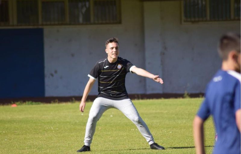 MIGUEL BUSTA: «Me gustan los equipos sólidos pero propositivos»