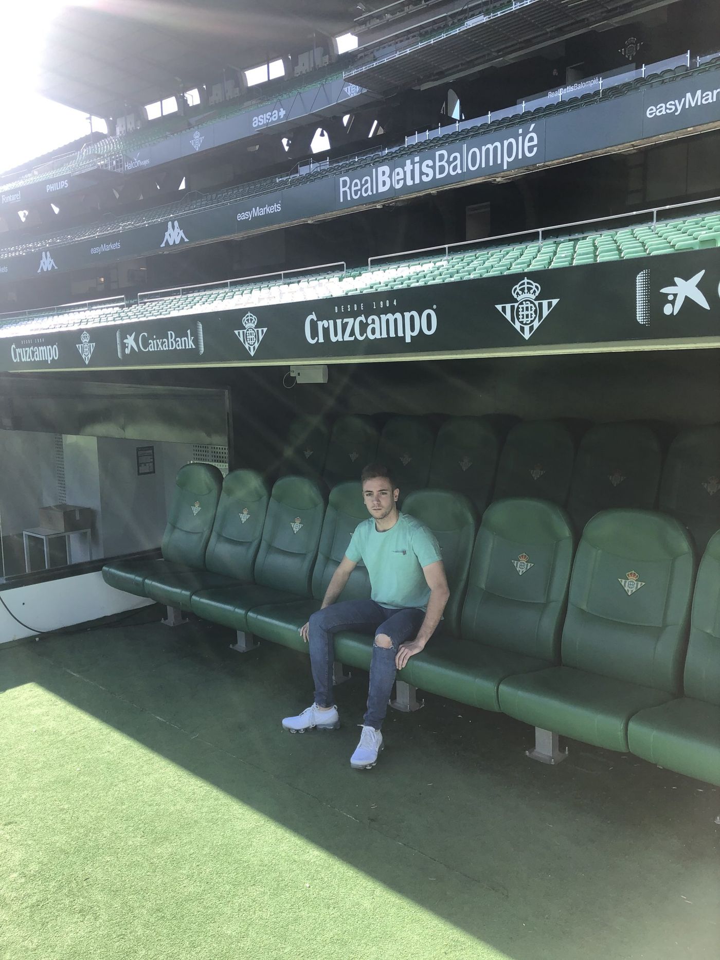 ALFONSO HERNANDO: «En el fútbol base nuestro modelo es formativo»