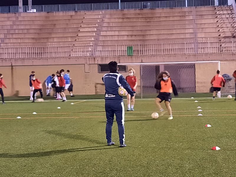 MERCEDES GIL: «En los últimos años el fútbol base femenino ha crecido mucho»