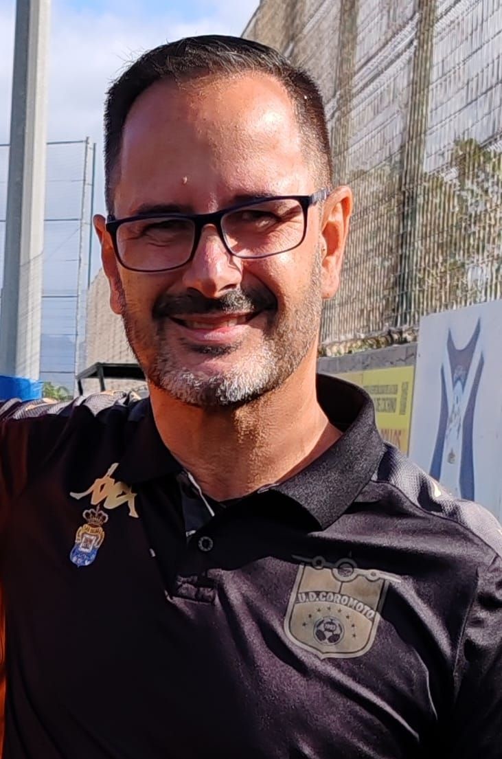 JAVIER ÁLVAREZ: «Me gusta trabajar fomentando un ambiente en el que la actividad, además de productiva, sea amena»