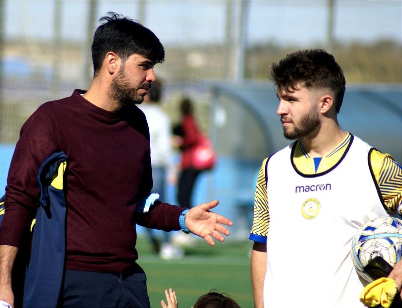 PEDRO LARA: «Para mí la mejor manera de poder llegar al jugador es desde el convencimiento»