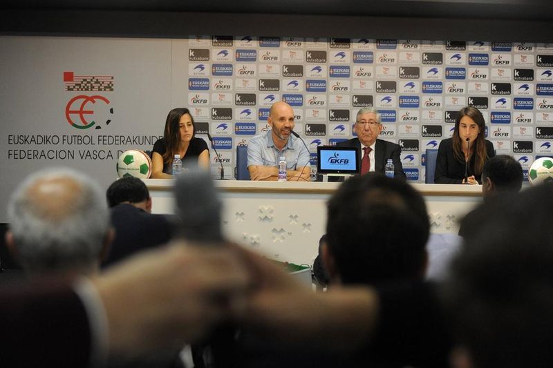 IÑIGO JUARISTI: «Dentro del Futbol Femenino nos queda un largo camino por andar»