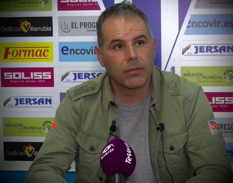 JOSE MARIA RICO: «El futbolista debe aprender que hay fútbol más allá y a veces el camino no es tan recto»