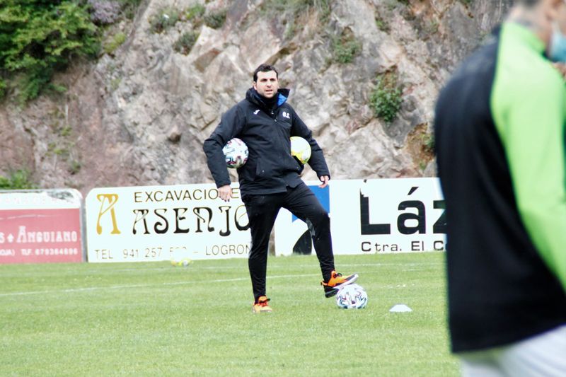GONZALO SÁNCHEZ: «Como entrenador, lo más importante deber ser, ver una evolución en tus niños, técnico-táctica y no tanto centrada en los resultados»