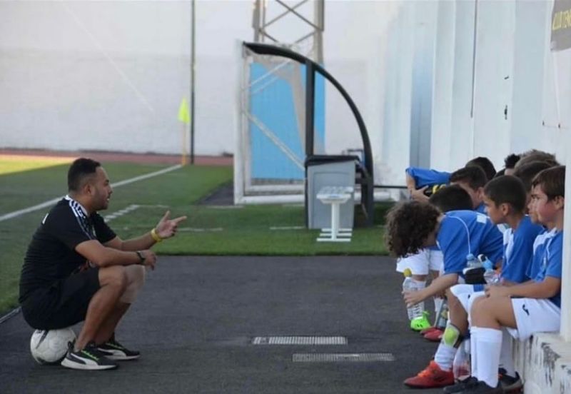 CHRISTIAN FORLAM: «Con los niños para mí es la etapa más importante, porque es donde van a aprender y mejorar su condición para futuro»
