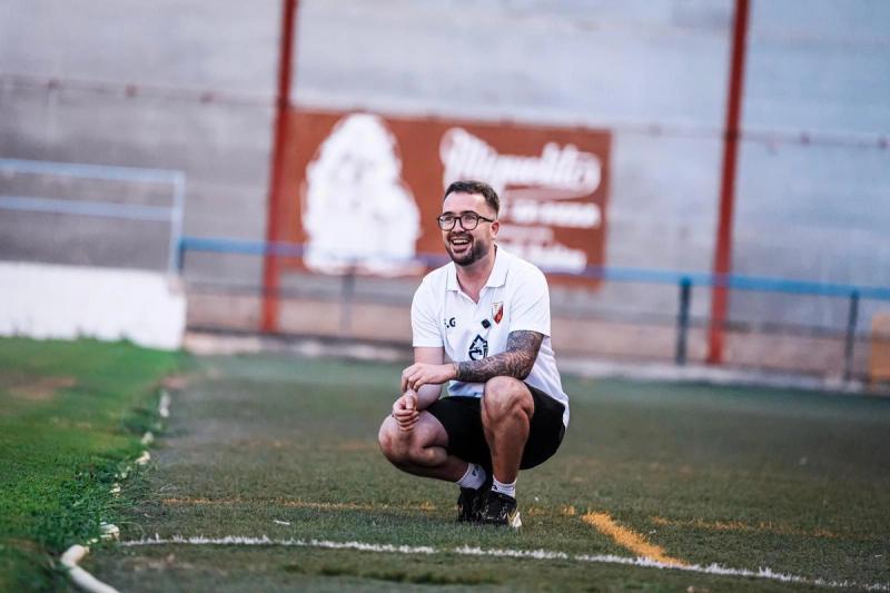 FRAN GARCÍA: «AL FÚTBOL LE DEBO LA VIDA»