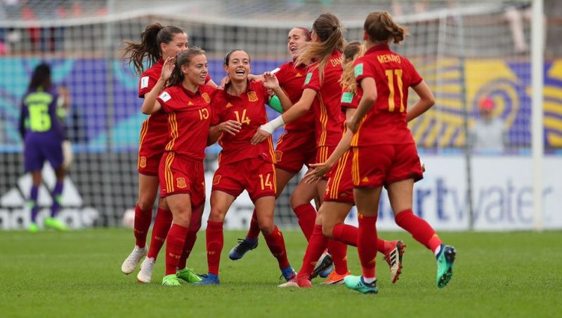 LAS CHICAS TAMBIEN JUEGAN EL MUNDIAL