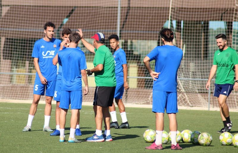 FERNANDO GÓMEZ:»Lo más importante dentro del futbol base es el ser sincero, el trato personal y la buena formación deportiva y personal»