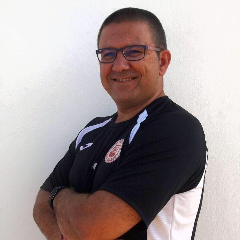 ENTREVISTA A DAVID GUTIERREZ : » El fútbol para mí es una manera de vivir y sentir la vida «