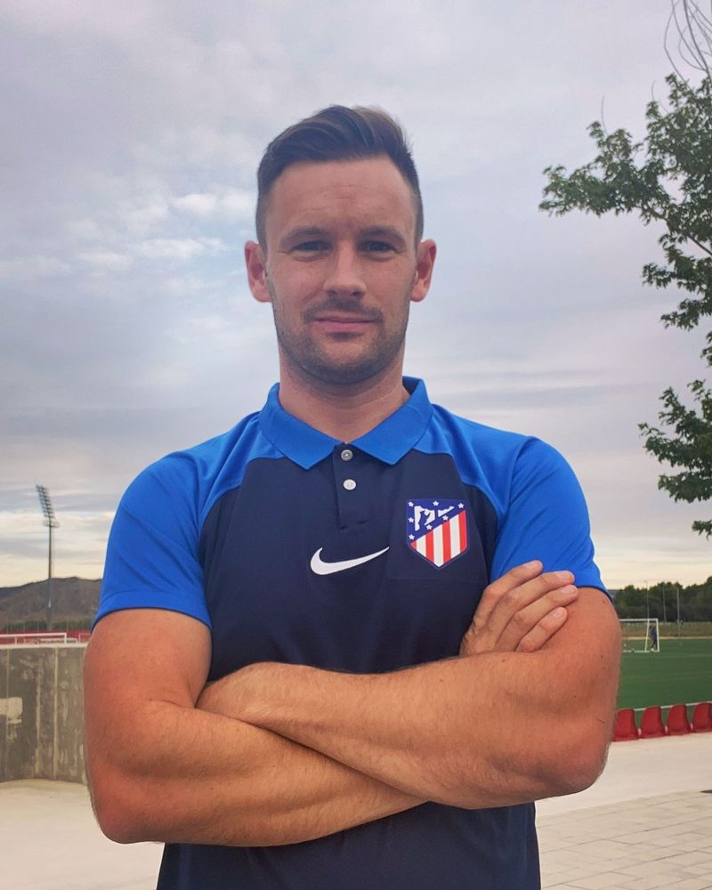 SIMÓN GOODEY: «Para mí, todos los partes de un club son muy importante y clave para los jugadores»