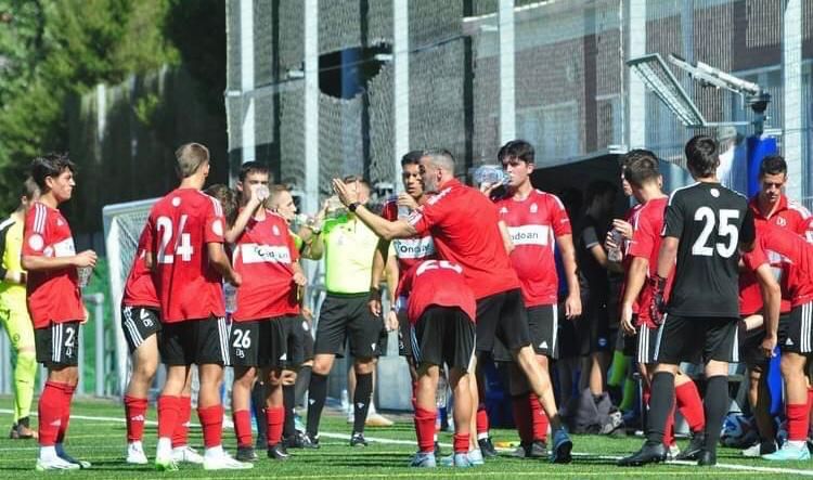 JAVIER VADILLO: «El futbol es una formación continua»